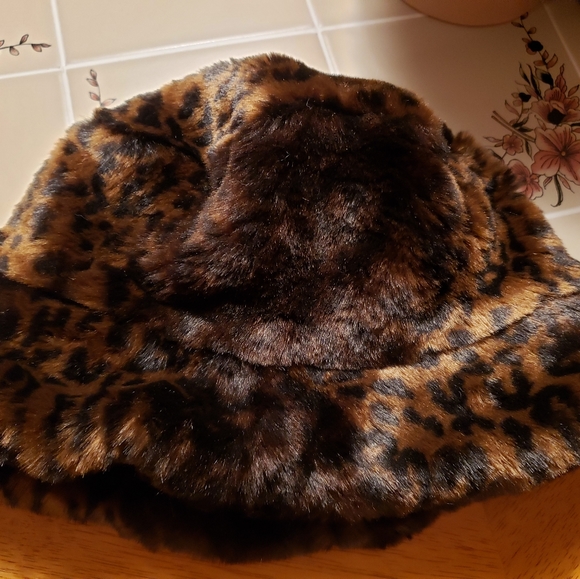 Ladies  hat - Picture 7 of 12